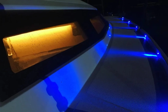 Faro Yachts 29 usado à venda