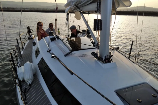 Faro Yachts 29 usado à venda