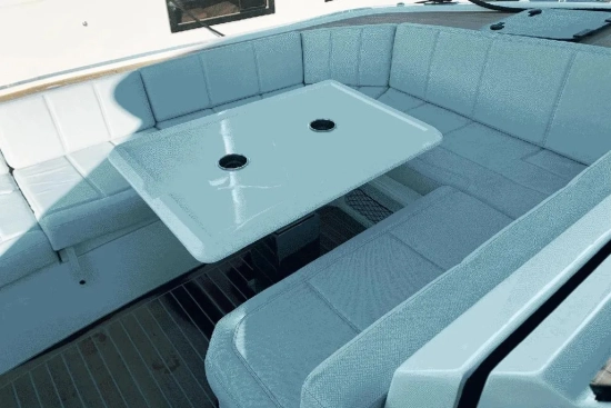 Aventura 38 Sport Coupe usata in vendita