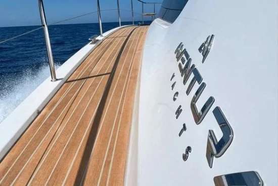 Aventura 38 Motor Yacht usata in vendita