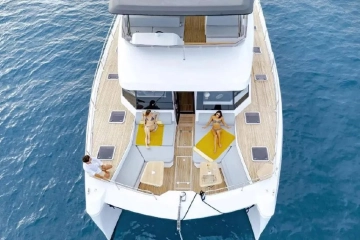Aventura 56 Motor Yacht usado à venda