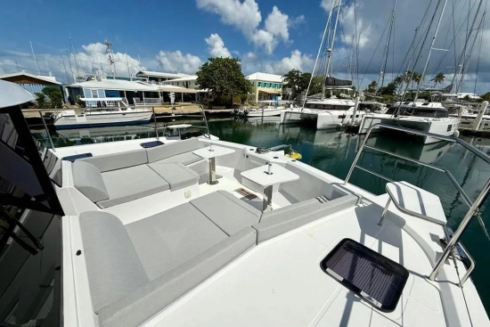 Aventura 56 Motor Yacht usata in vendita