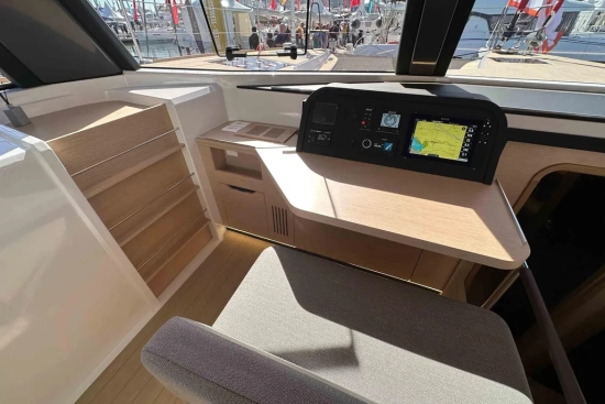 NEEL 52 Hybrid de segunda mano en venta