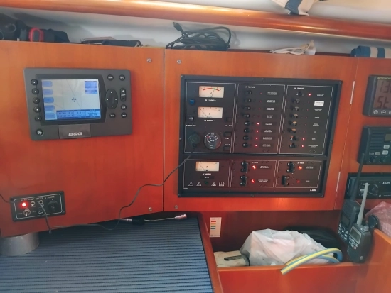 Benettau OCEANIS 411 CLIPPER usata in vendita