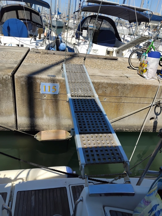 Benettau OCEANIS 411 CLIPPER usata in vendita