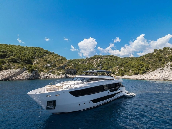 Ferretti 1000 usata in vendita