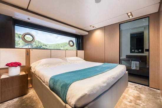 Ferretti 1000 usata in vendita
