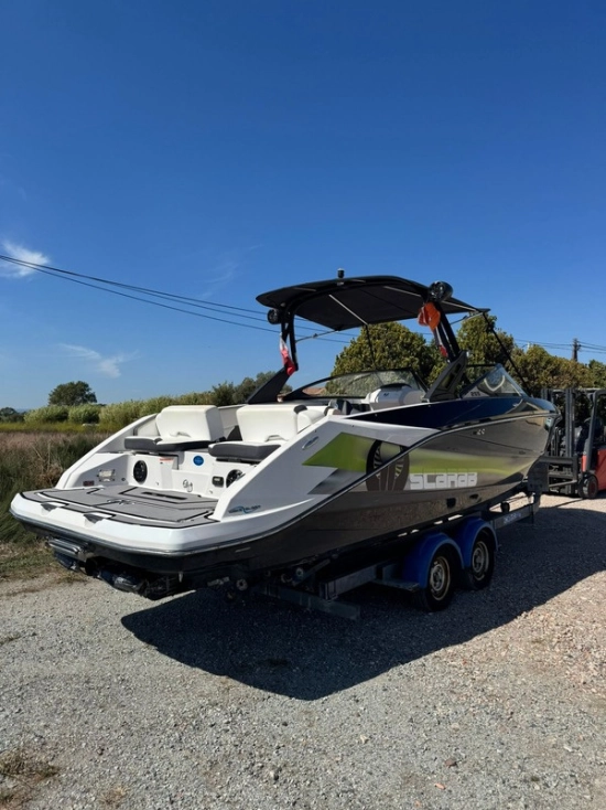 Scarab WAKE 255 usado à venda