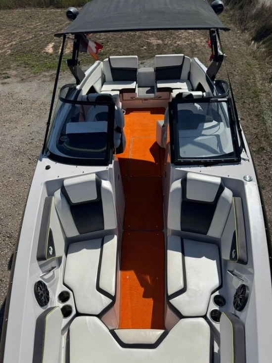 Scarab WAKE 255 usado à venda