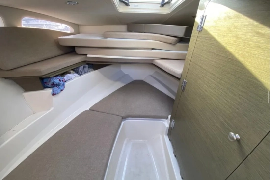 Bayliner VR6 Cuddy usado à venda