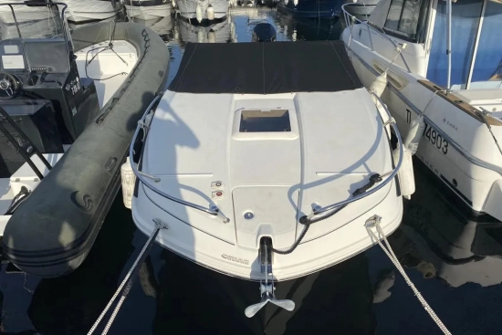 Bayliner VR6 Cuddy usado à venda