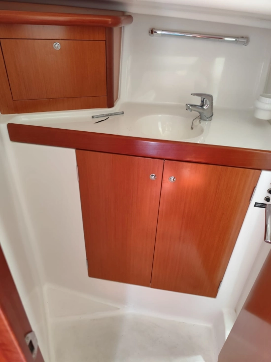 Beneteau Antares 10.80 usata in vendita