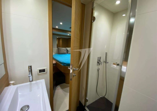 Pershing 64 de segunda mano en venta