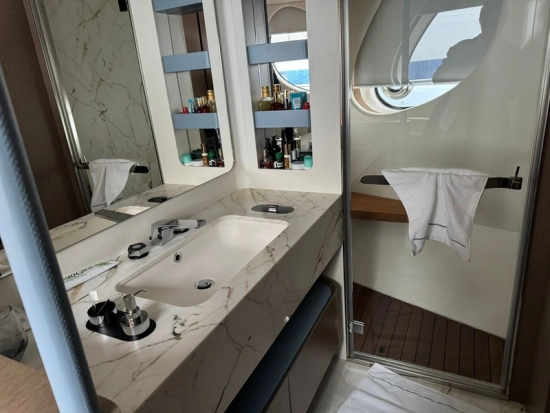 Azimut Grande 26 m usata in vendita