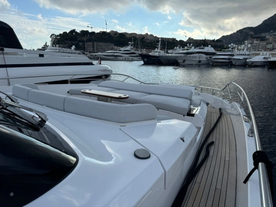 Azimut Grande 26 m usata in vendita