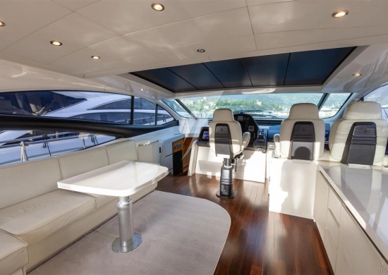 Pershing 62 usata in vendita