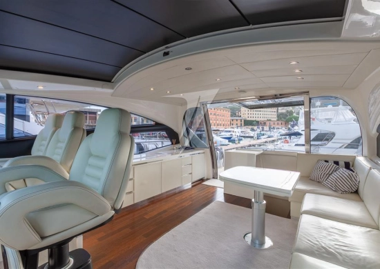 Pershing 62 usata in vendita
