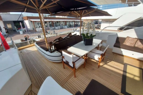 Overmarine Mangusta 92 usata in vendita