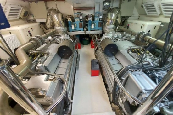 Overmarine Mangusta 92 usata in vendita