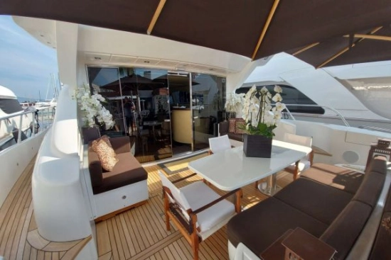 Overmarine Mangusta 92 usata in vendita