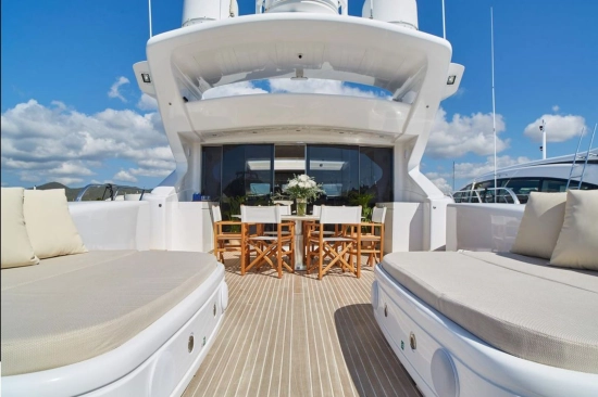 Overmarine Group SPA Mangusta 108 usado à venda