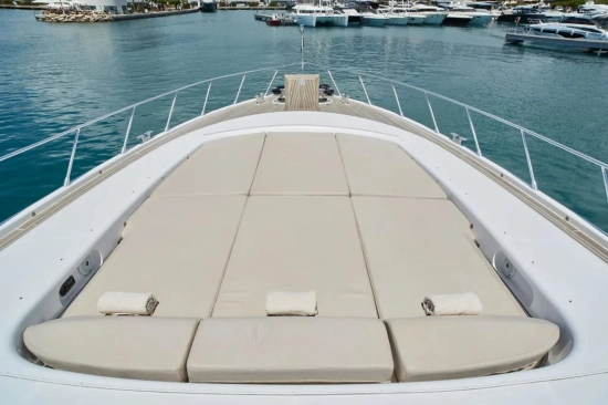 Overmarine Group SPA Mangusta 108 usado à venda