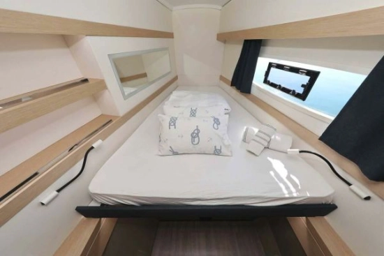 Fountaine Pajot Lucia 40 usado à venda