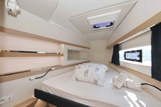 Fountaine Pajot Lucia 40 usado à venda