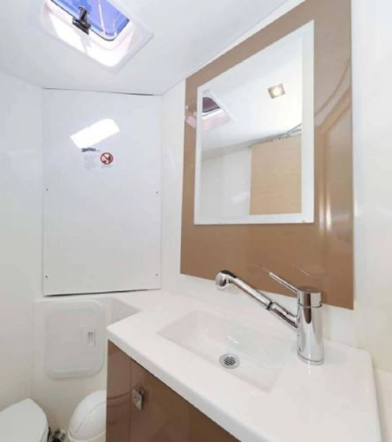 Fountaine Pajot Lucia 40 usado à venda
