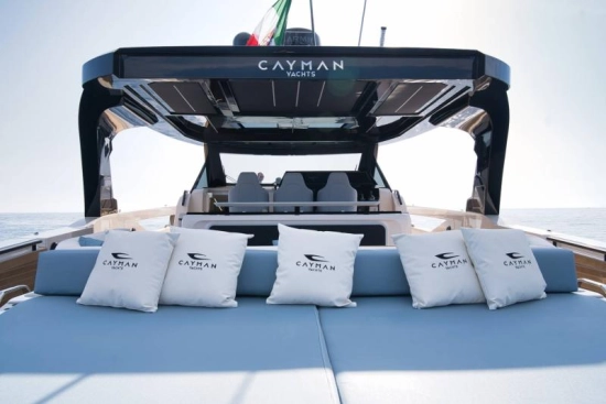 Cayman Yachts 540 WA de segunda mano en venta