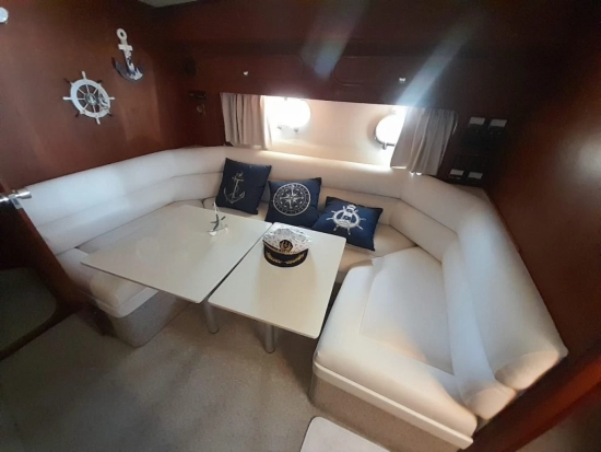 Fairline 33 usado à venda