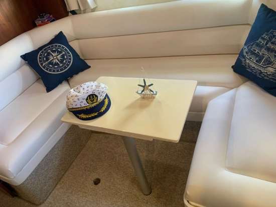 Fairline 33 usado à venda