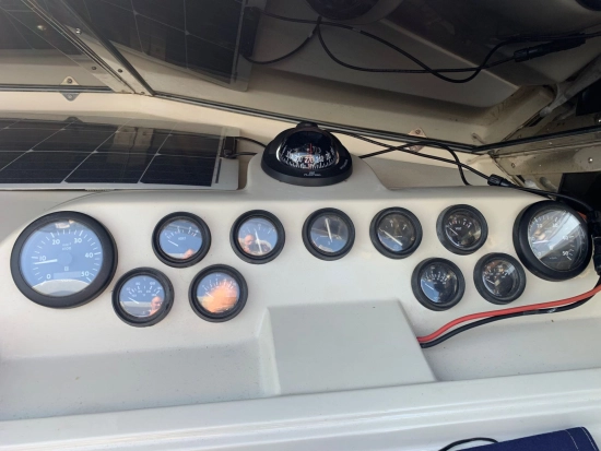Fairline 33 usado à venda