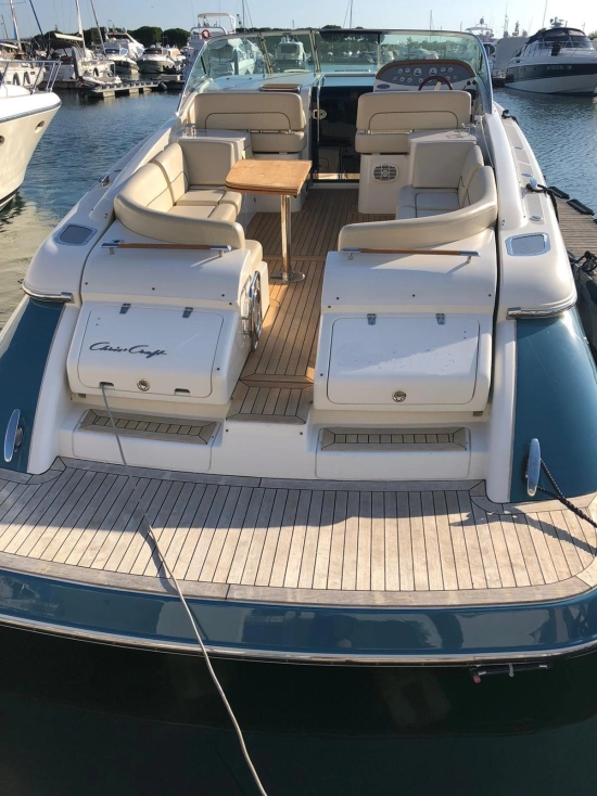 Chriss Craft Corsair 36 usado à venda