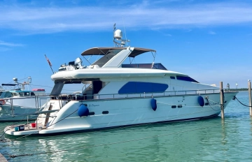 Elegance Yacht 68 usata in vendita