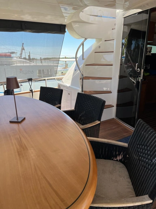 Elegance Yacht 68 usata in vendita