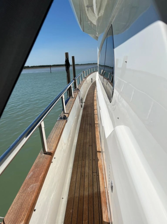 Elegance Yacht 68 usata in vendita