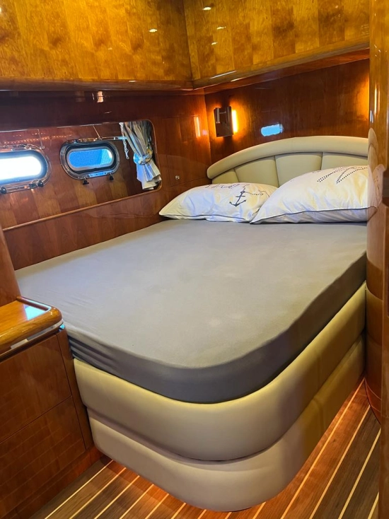Elegance Yacht 68 usata in vendita