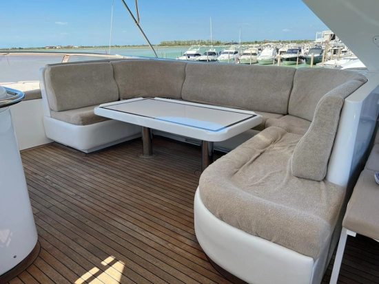 Elegance Yacht 68 usata in vendita