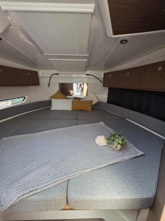 Beneteau Antares 9 de segunda mano en venta