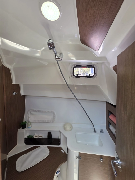 Beneteau Antares 9 de segunda mano en venta