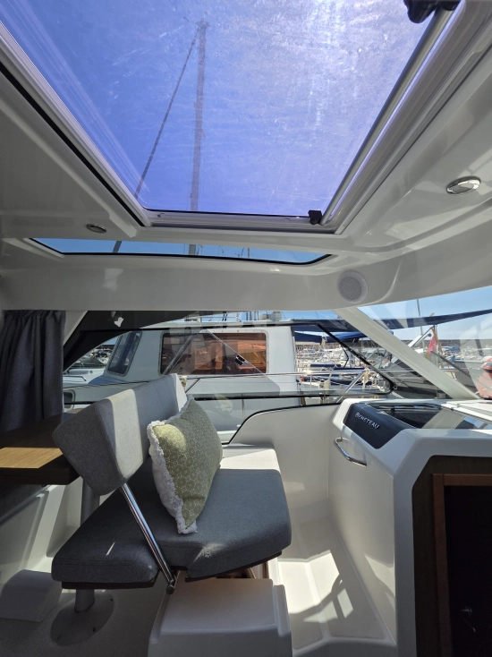 Beneteau Antares 9 de segunda mano en venta