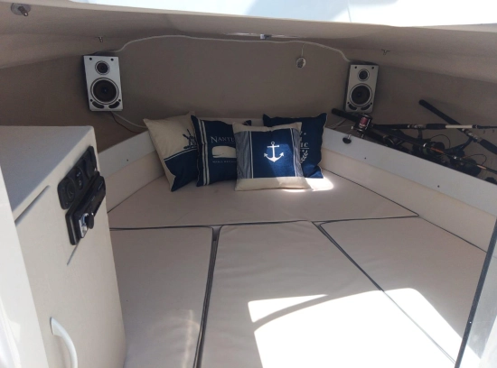 Quicksilver Cruiser 590 de segunda mano en venta