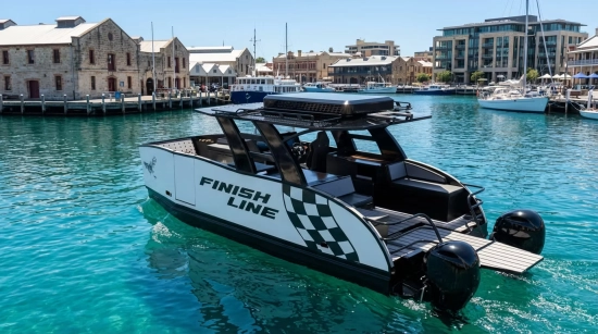 Finish Line Sports Cat & Enclosed Cabin Open nuevo en venta
