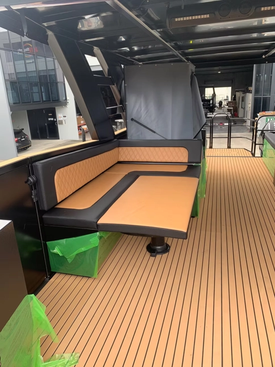 Finish Line Sports Cat & Enclosed Cabin Open nuevo en venta