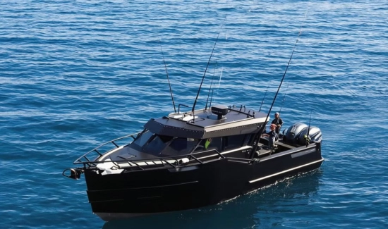Finish Line 8.5 m Sports Fishing Range=Stealth look nuevo en venta