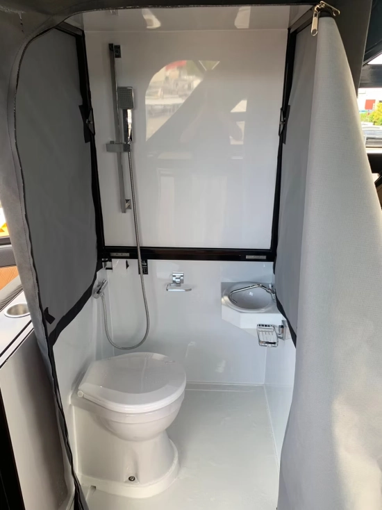 Finish Line Wide Body Explorer Cat nuevo en venta