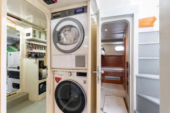Ferretti 80 de segunda mano en venta