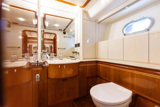 Ferretti 80 de segunda mano en venta