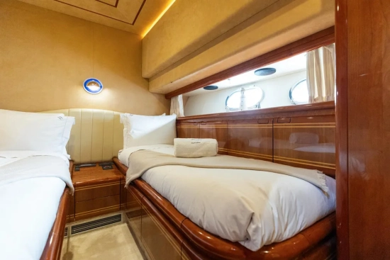 Ferretti 80 de segunda mano en venta